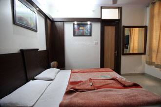 Arya Tourist Lodge, New Delhi 3